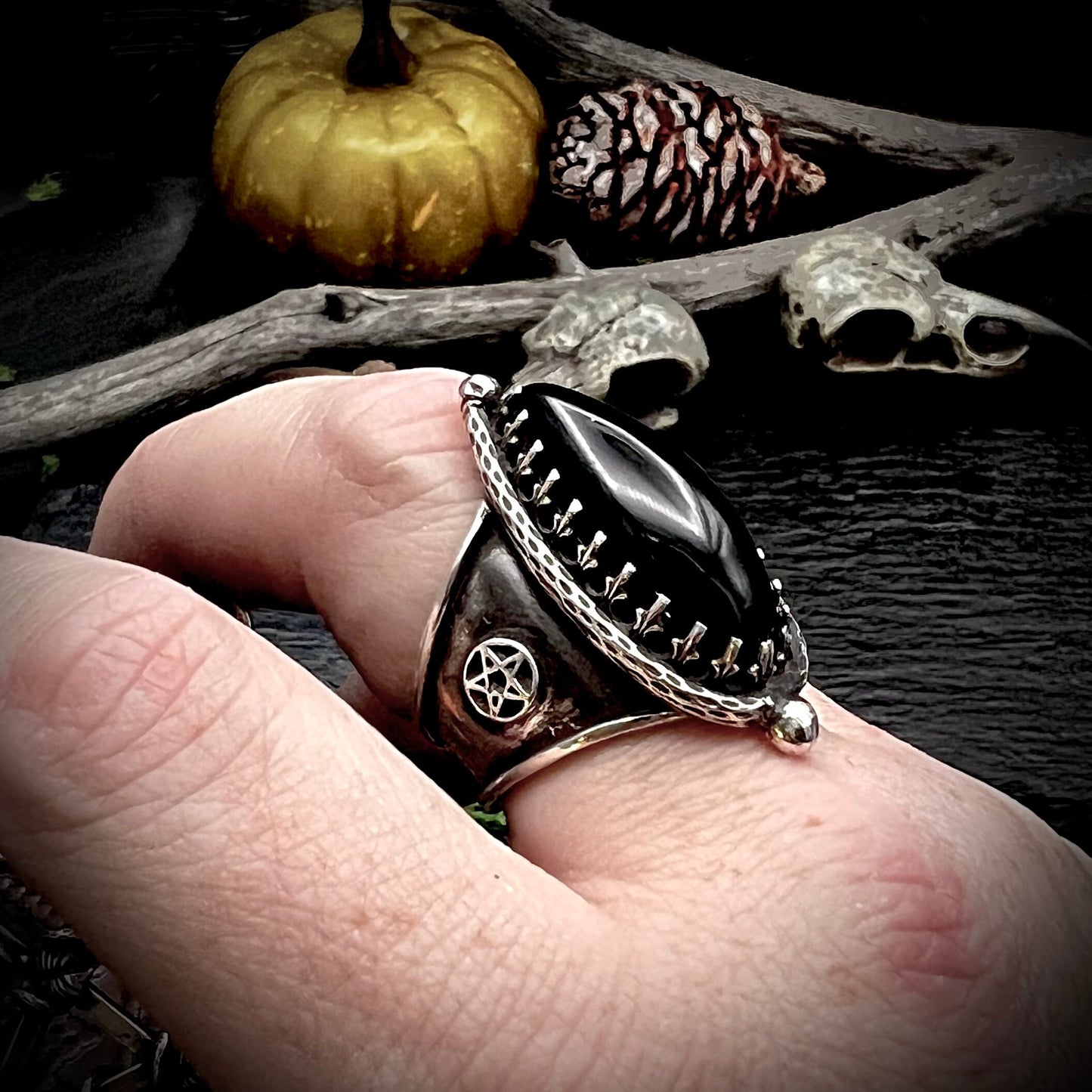 Onyx 'Raven's Beak' Wiccan Ring