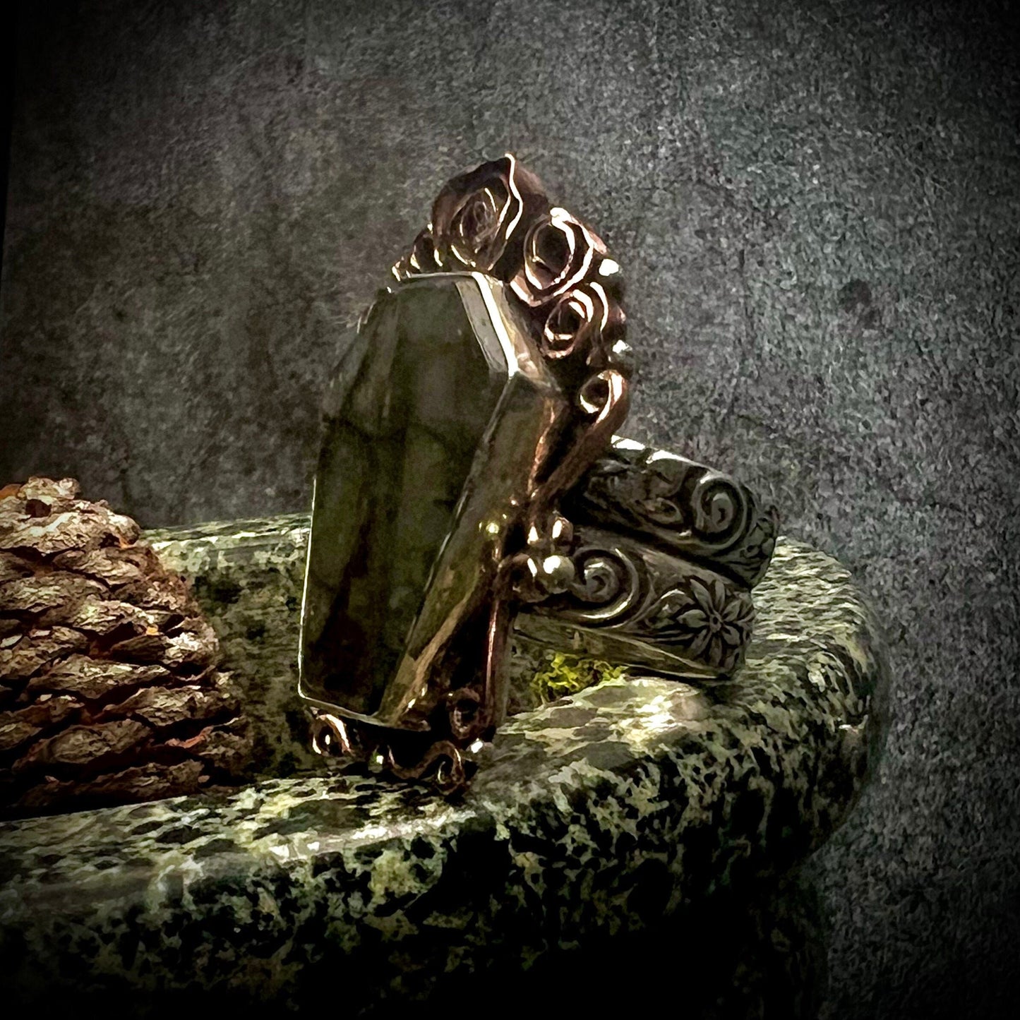 Labradorite Coffin and Copper Rose Ring