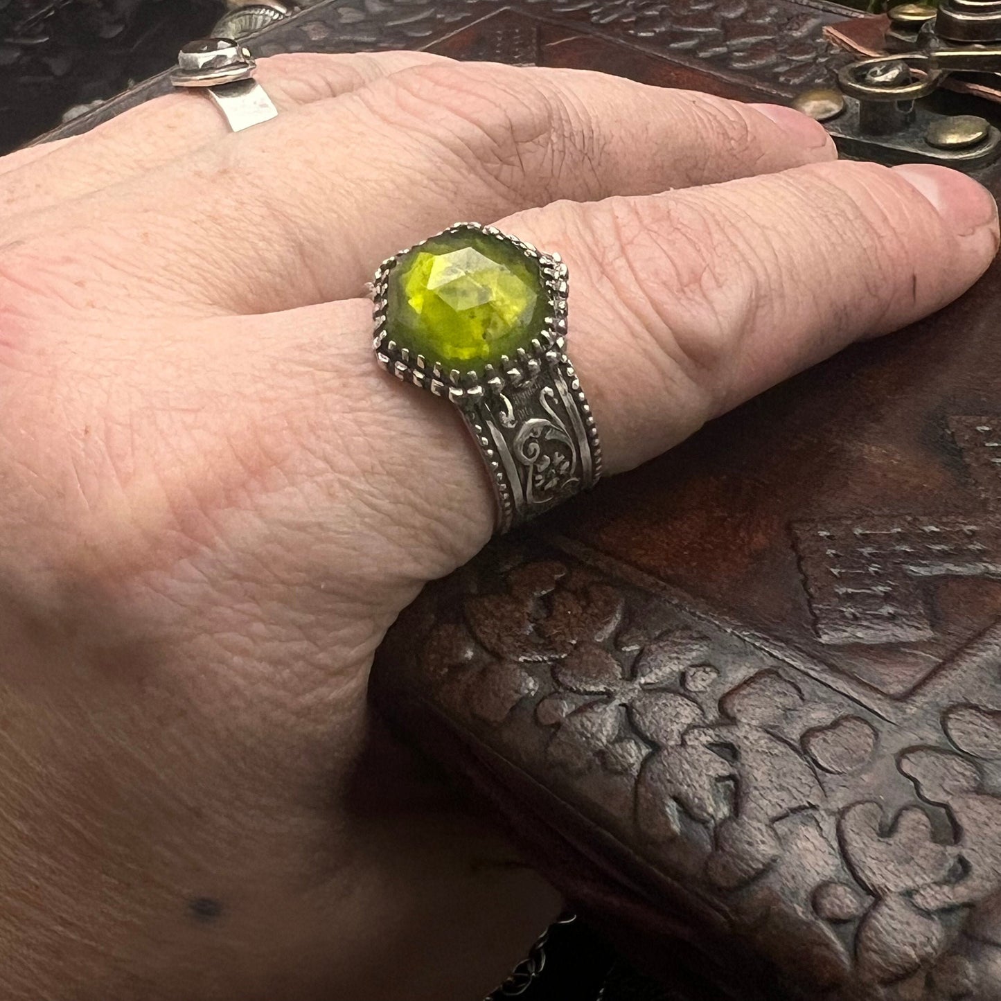 Serpentine Hexagon Ring